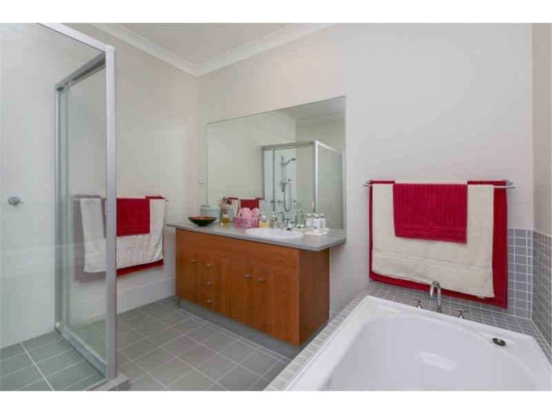 51 Yarra Road, Wakerley QLD 4154