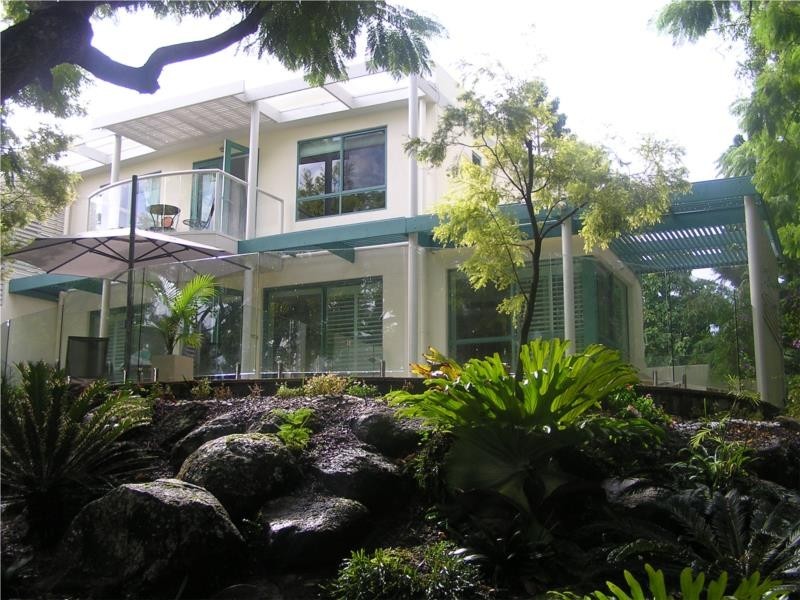 1128/1 Ross Street, Benowa QLD 4217