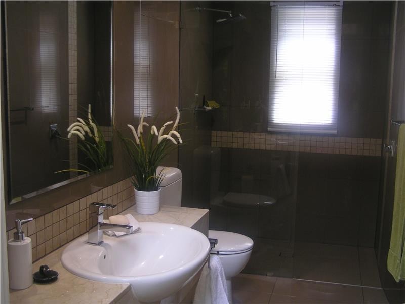 1128/1 Ross Street, Benowa QLD 4217