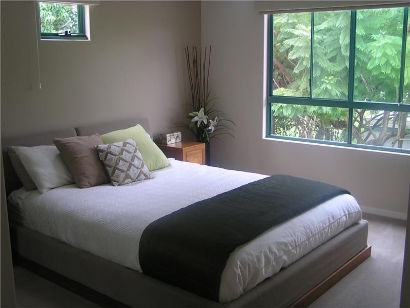 1128/1 Ross Street, Benowa QLD 4217