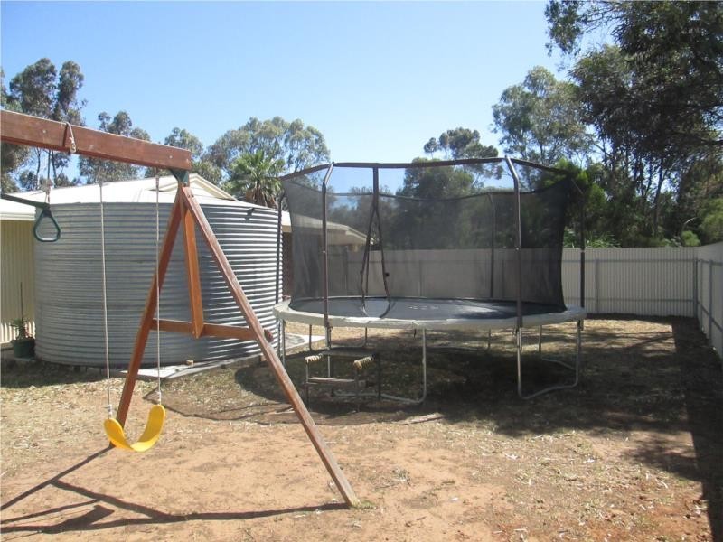 10 Fletcher Road, Lewiston SA 5501