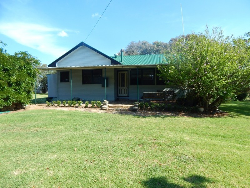 27 Gunnedah Road, Coolah NSW 2843