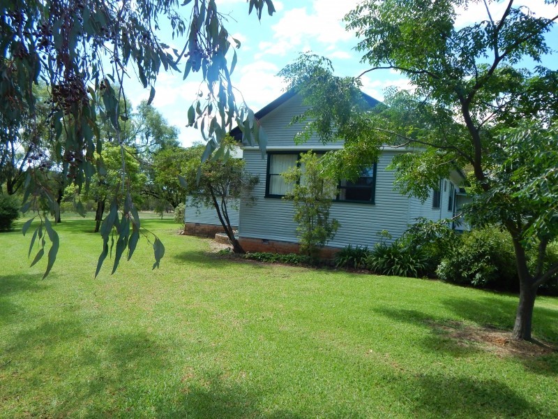 27 Gunnedah Road, Coolah NSW 2843