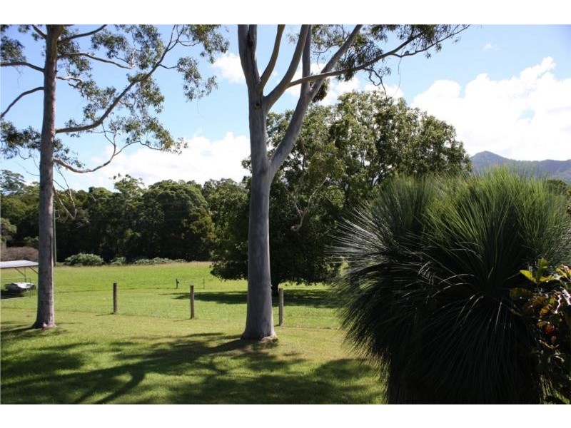 330 Pine Creek Way, Bonville NSW 2441