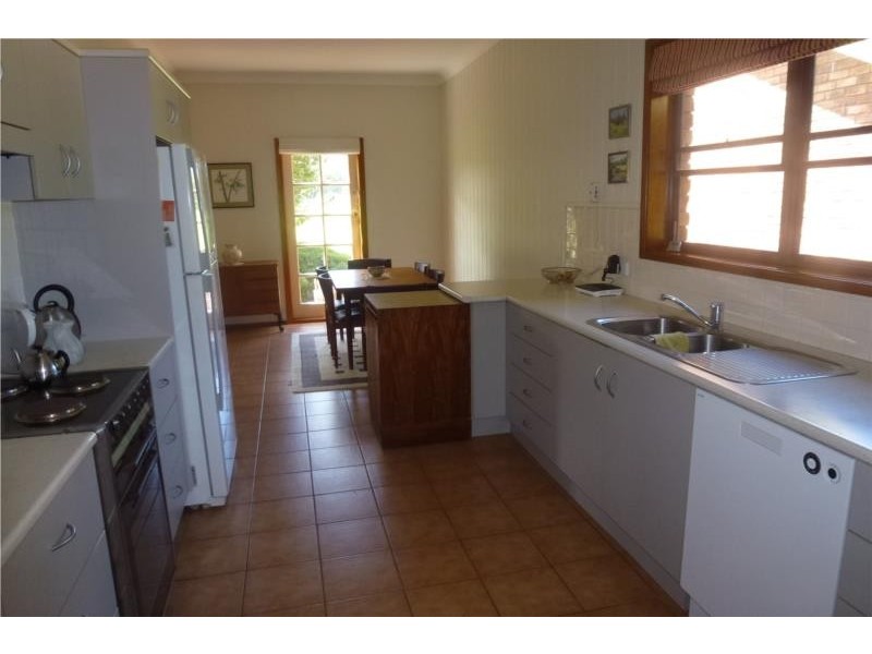 330 Pine Creek Way, Bonville NSW 2441