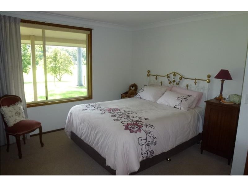 330 Pine Creek Way, Bonville NSW 2441