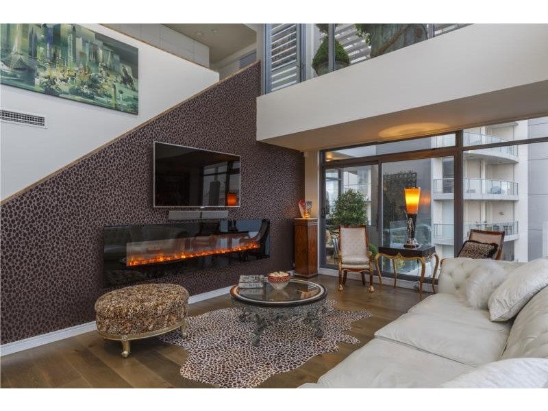 306/2 Pier Street, Port Melbourne VIC 3207