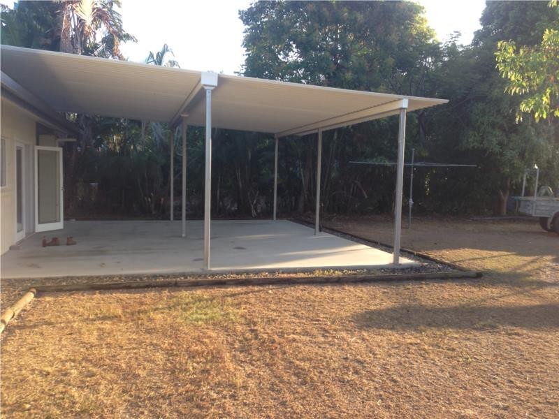 33 Buccaneer Street, South Mission Beach QLD 4852