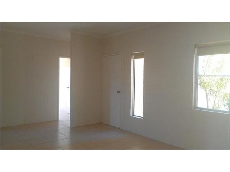 33 Buccaneer Street, South Mission Beach QLD 4852