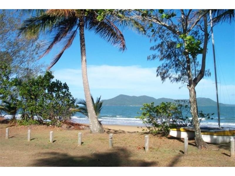 33 Buccaneer Street, South Mission Beach QLD 4852