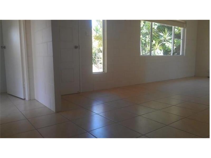 33 Buccaneer Street, South Mission Beach QLD 4852