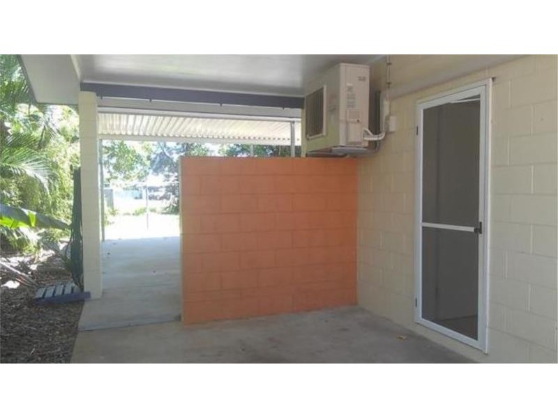 33 Buccaneer Street, South Mission Beach QLD 4852