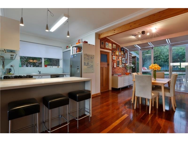 4 Ethelwyn street, Hilton WA 6163