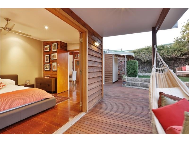 4 Ethelwyn street, Hilton WA 6163