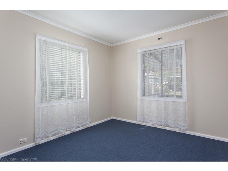 9 Curlew Parade, Claremont TAS 7011