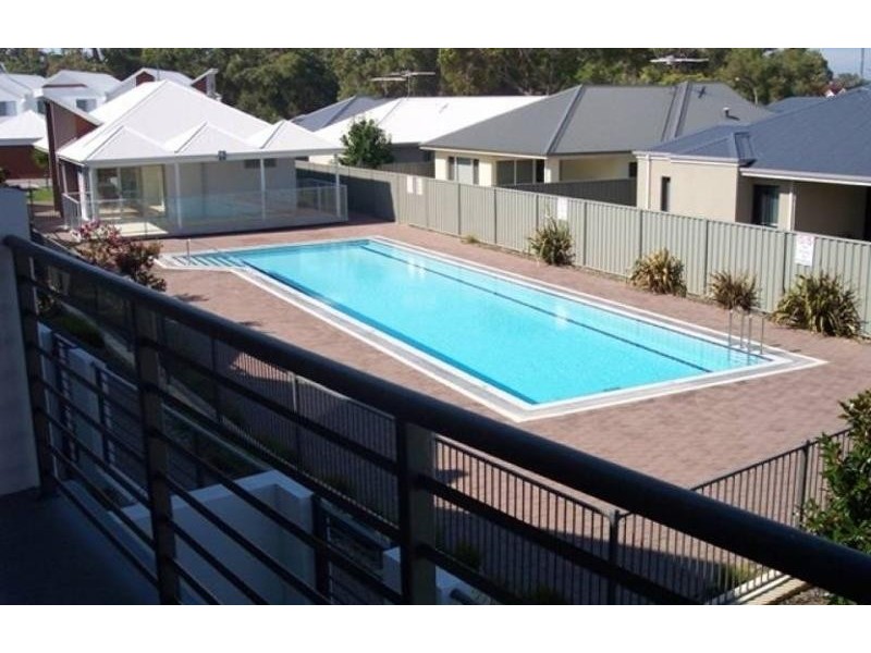 32/5 Bower Drive, Erskine WA 6210