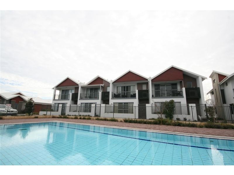 32/5 Bower Drive, Erskine WA 6210