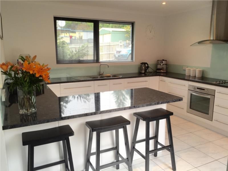 8 Kenelm Avenue, Sisters Beach TAS 7321