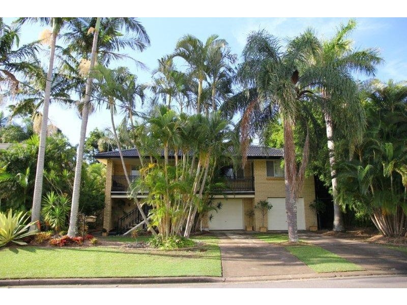 10 Lorrimore Street, Macgregor QLD 4109