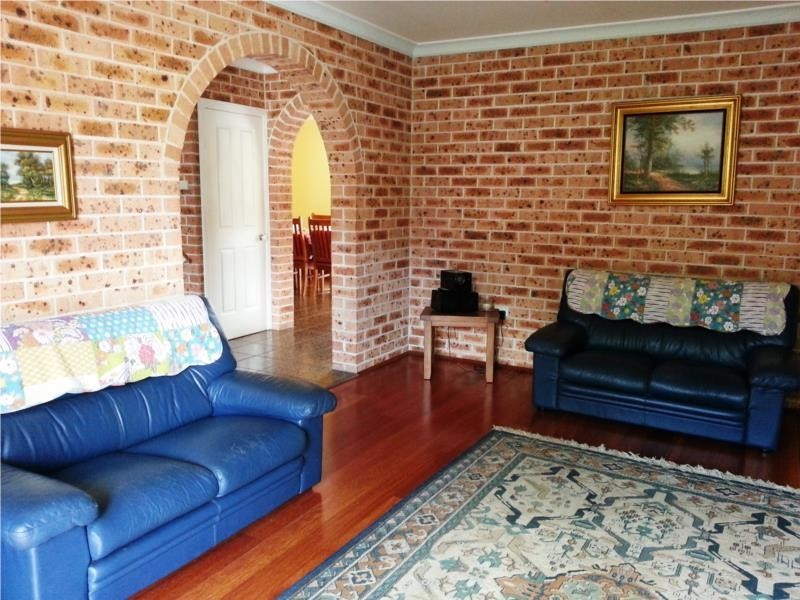 18 Judd Street, Mount Hutton NSW 2290