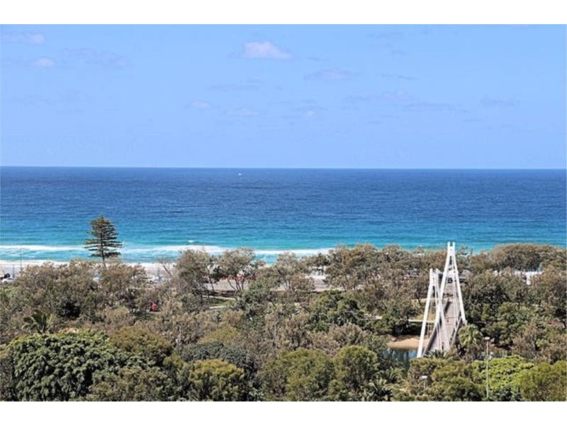 12 Commodore Drive, Main Beach QLD 4217
