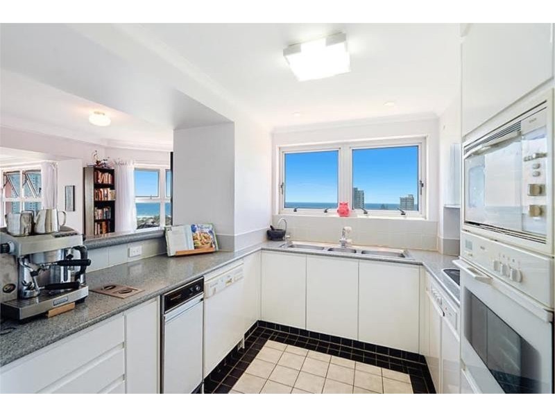 12 Commodore Drive, Main Beach QLD 4217