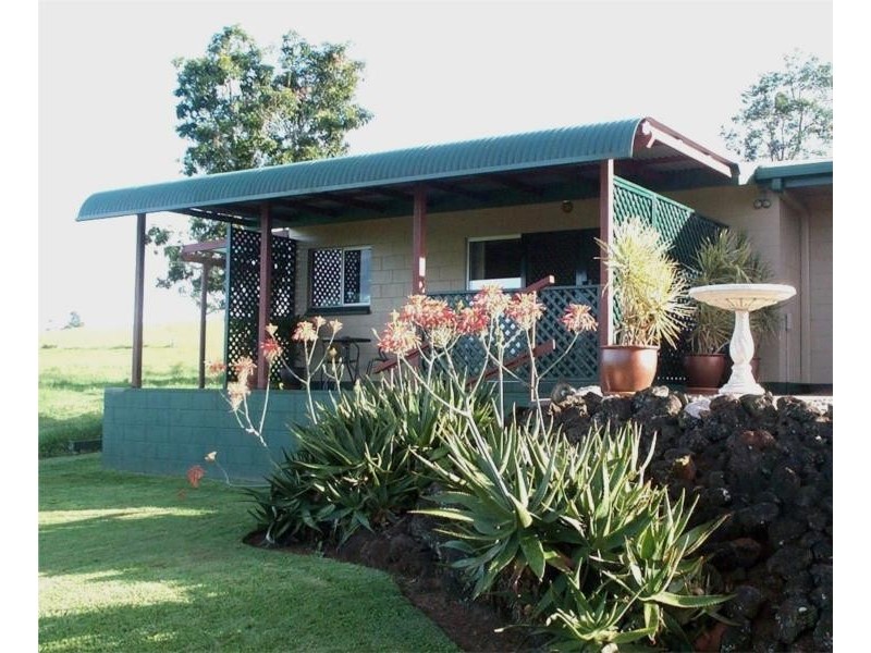 12 Wattle Close, Yungaburra QLD 4884