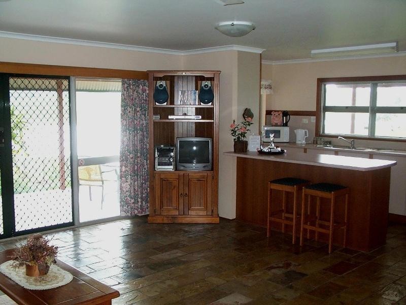 12 Wattle Close, Yungaburra QLD 4884