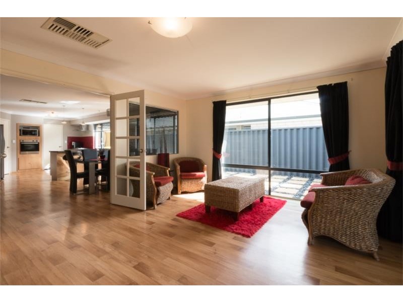 15 Granby Road, Secret Harbour WA 6173