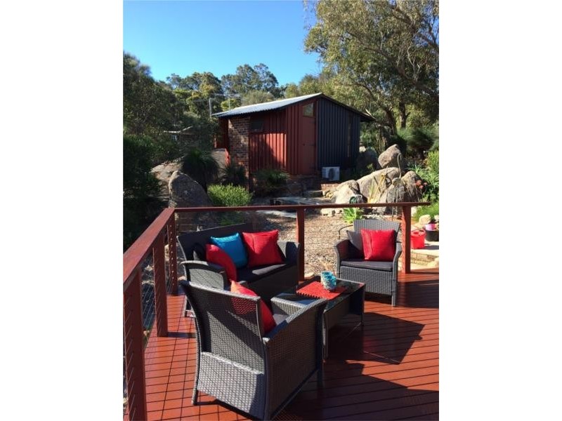 21 Michael Crescent, Boya WA 6056