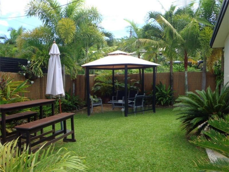 1/7 Corinda Close, Trinity Beach QLD 4879