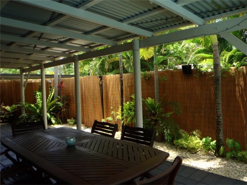 1/7 Corinda Close, Trinity Beach QLD 4879
