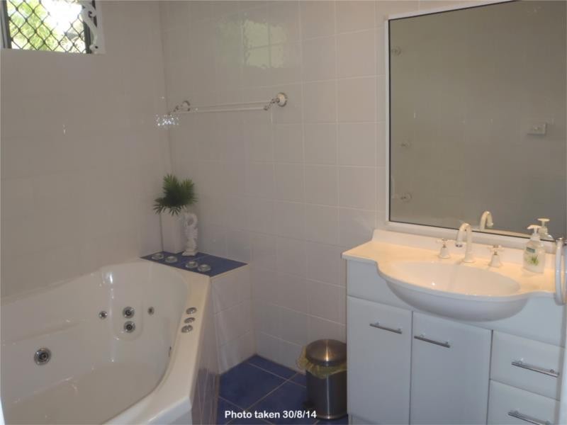 1/7 Corinda Close, Trinity Beach QLD 4879