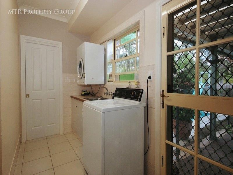 8 Canning Street, Forest Lake QLD 4078