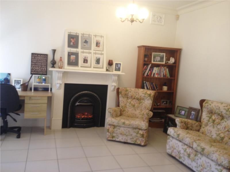 8 Canning Street, Forest Lake QLD 4078