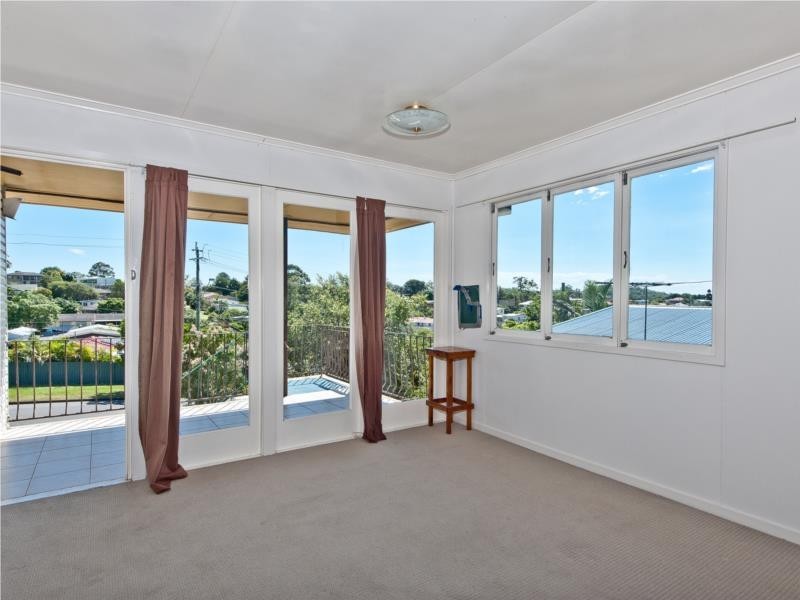 243 Appleby Road, Stafford Heights QLD 4053