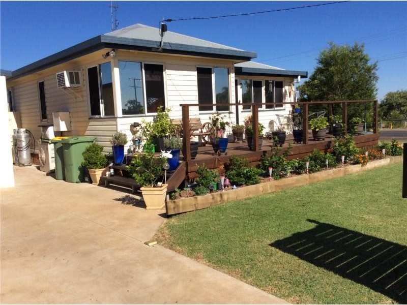 1 Aruma Drive, Oakey QLD 4401