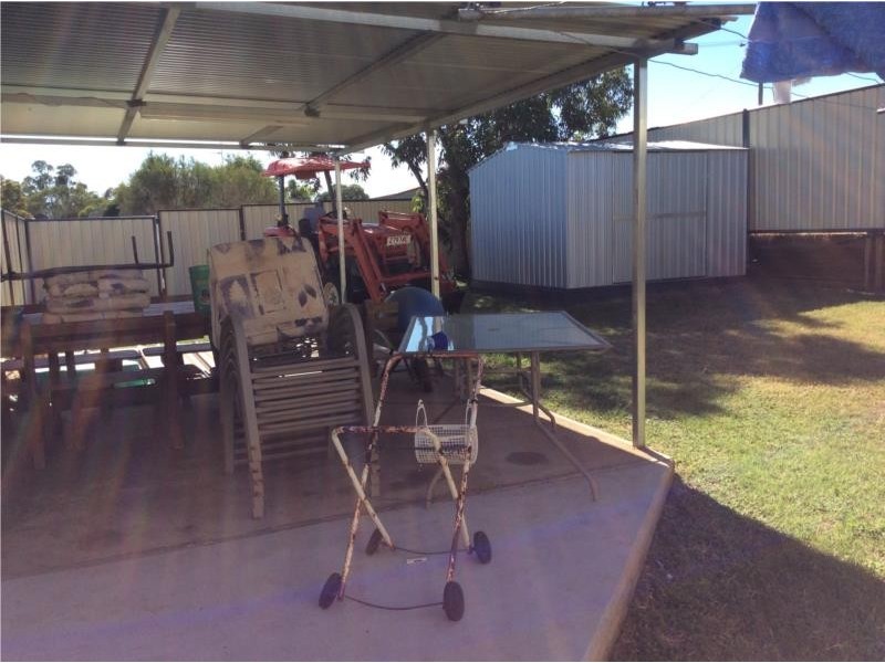 1 Aruma Drive, Oakey QLD 4401