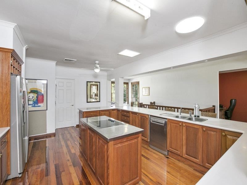 42 Reed Street, Ashmore QLD 4214