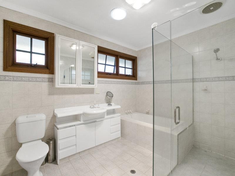 42 Reed Street, Ashmore QLD 4214