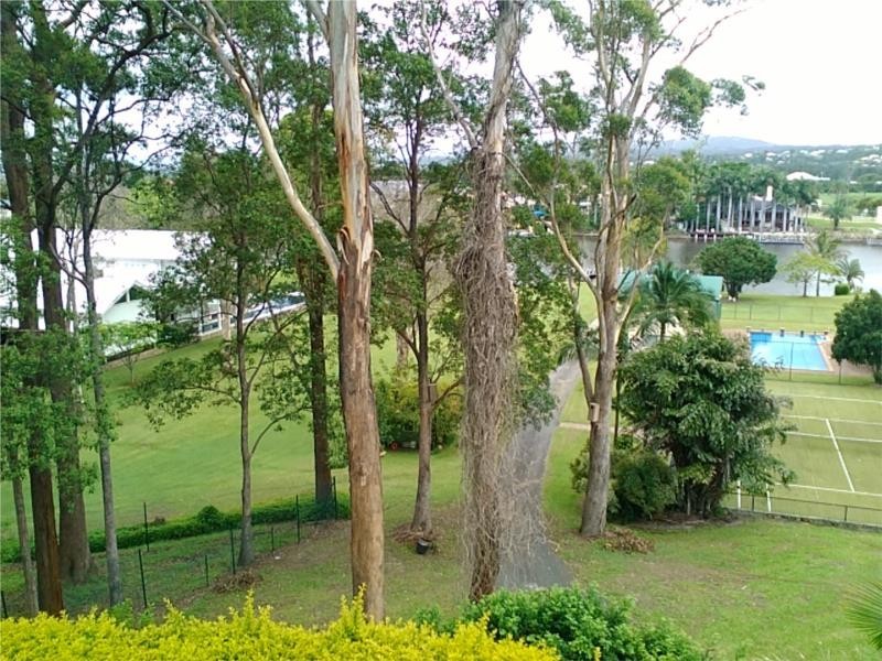 42 Reed Street, Ashmore QLD 4214