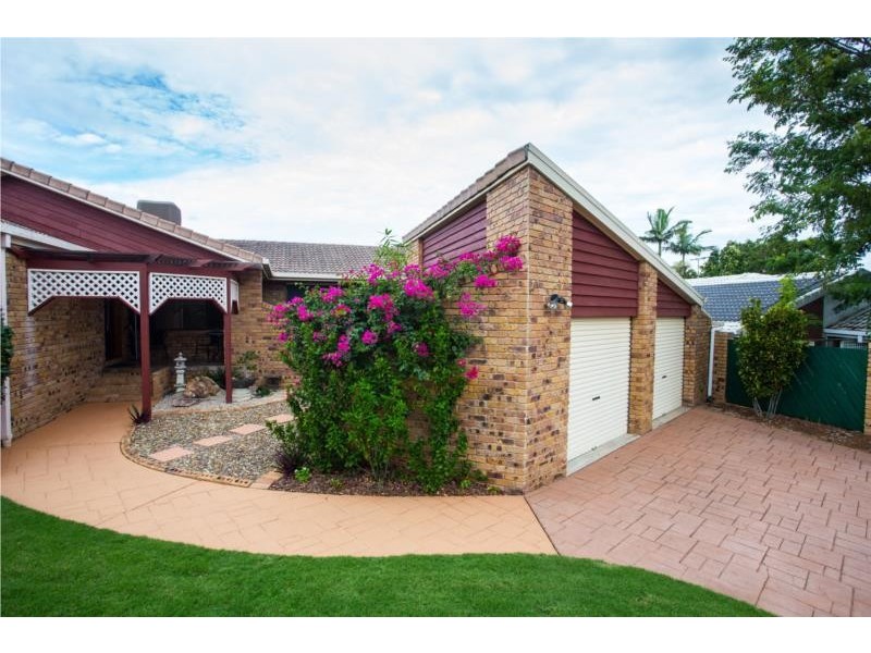 6 Carlile Place, Wynnum West QLD 4178