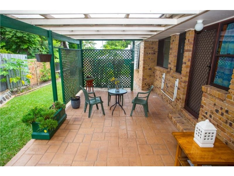 6 Carlile Place, Wynnum West QLD 4178
