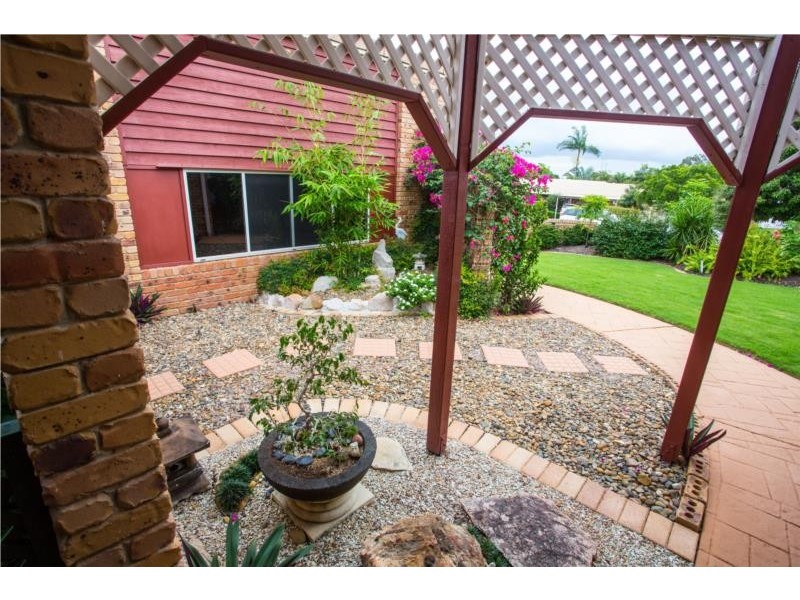 6 Carlile Place, Wynnum West QLD 4178