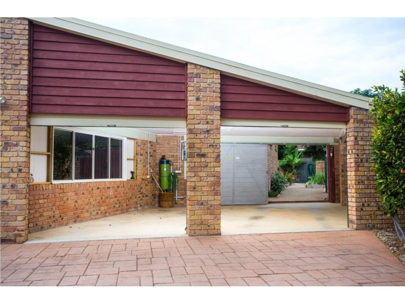 6 Carlile Place, Wynnum West QLD 4178