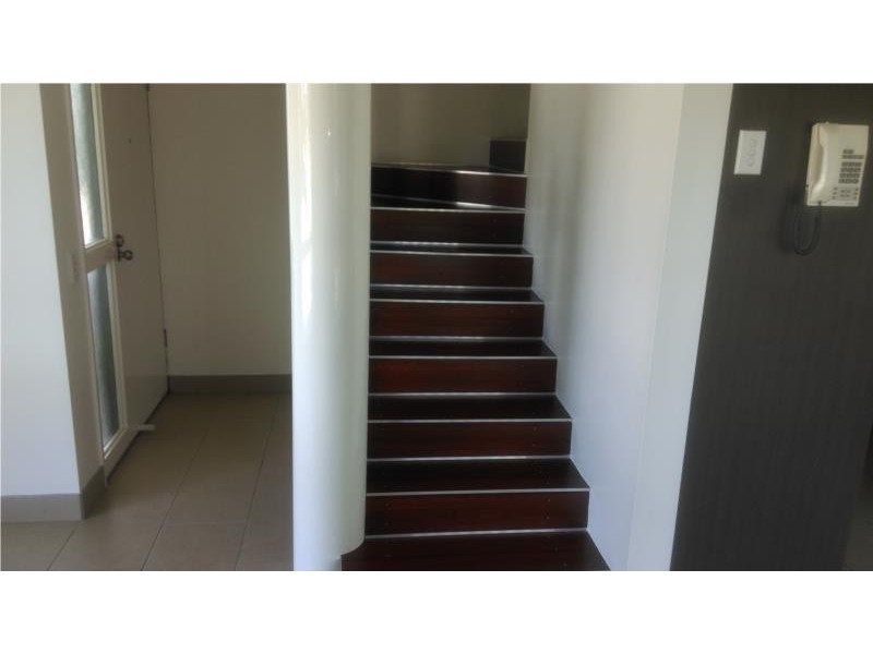 1/270 Christine Avenue, Varsity Lakes QLD 4227