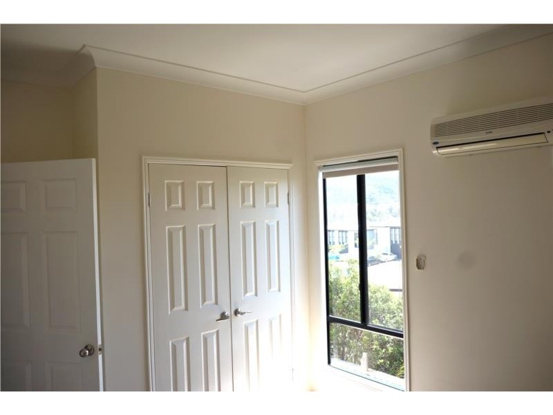 1/27 McRae Circuit, Pacific Pines QLD 4211