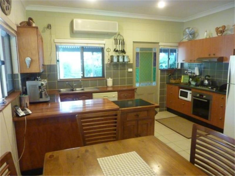 217 Old Peachester Road, Peachester QLD 4519