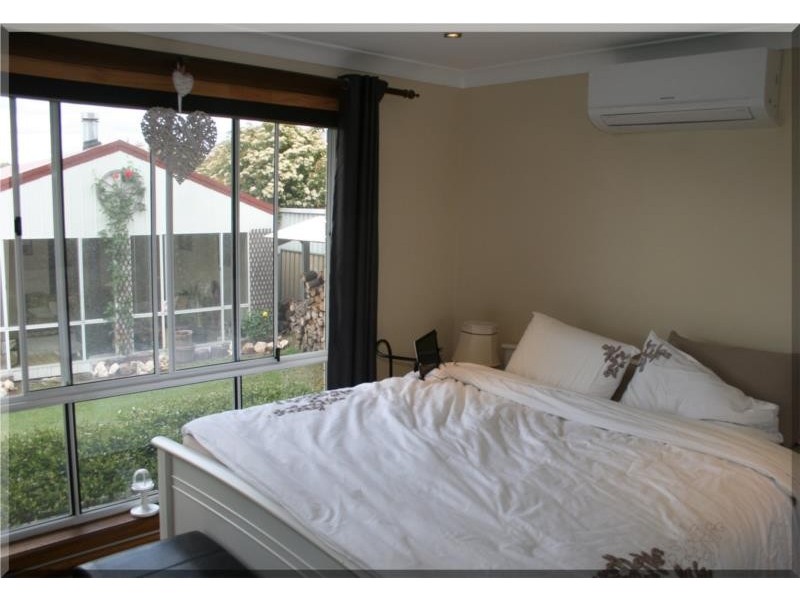 121 Spring Street, Orange NSW 2800
