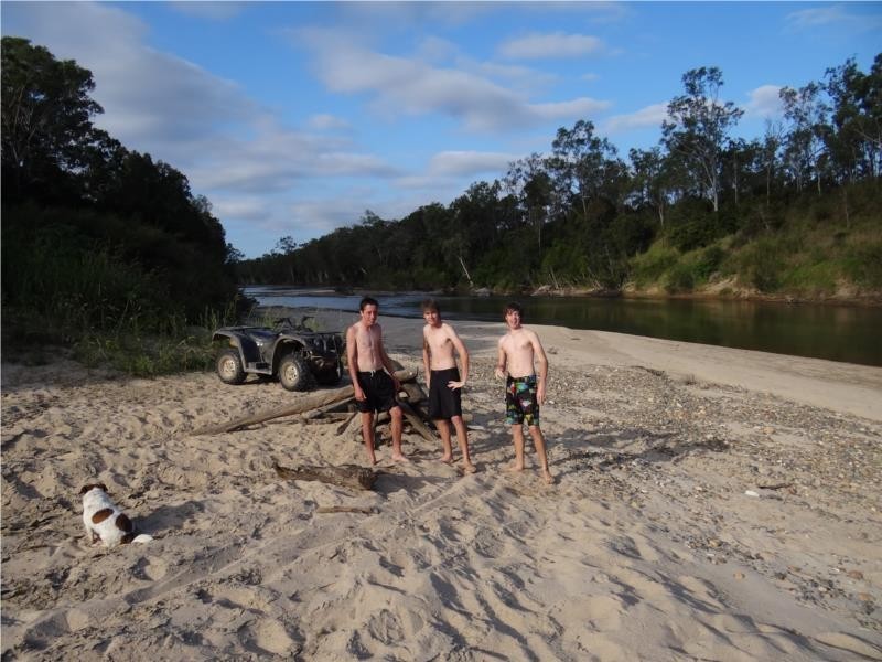 172 Watts Road, Benholme QLD 4754